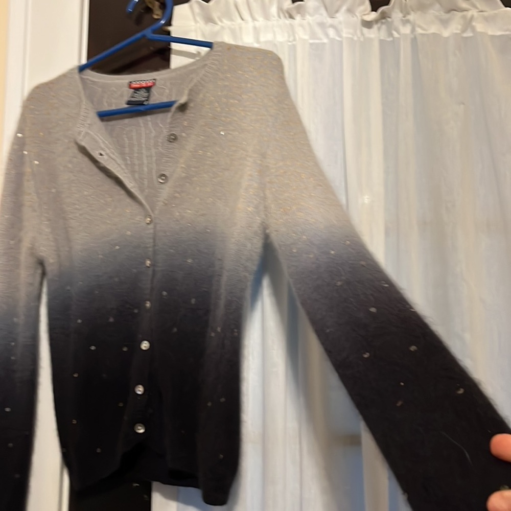 Mac & Jac women’s small petite silver/gray & black/blue cardigan. 40% angora - Picture 5 of 5